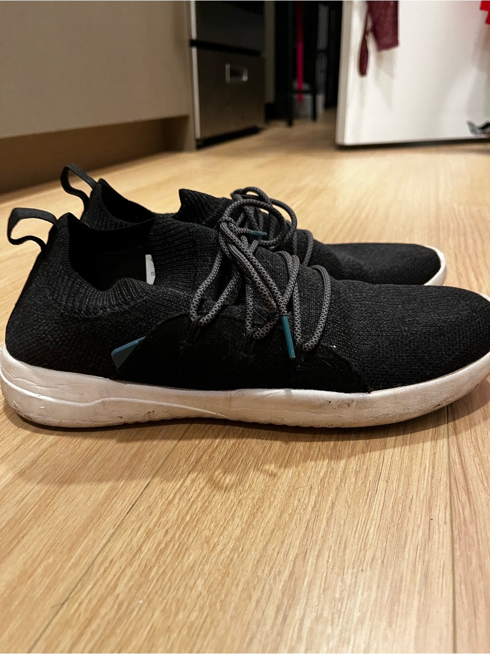 Vessi Cityscape waterproof shoes sz9